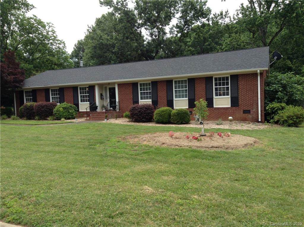 407 Hawthorne Road - Photo 1