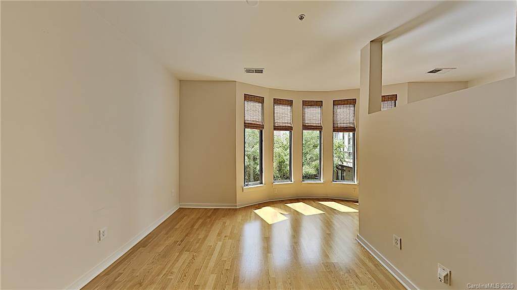 525 6th Street - Photo 1