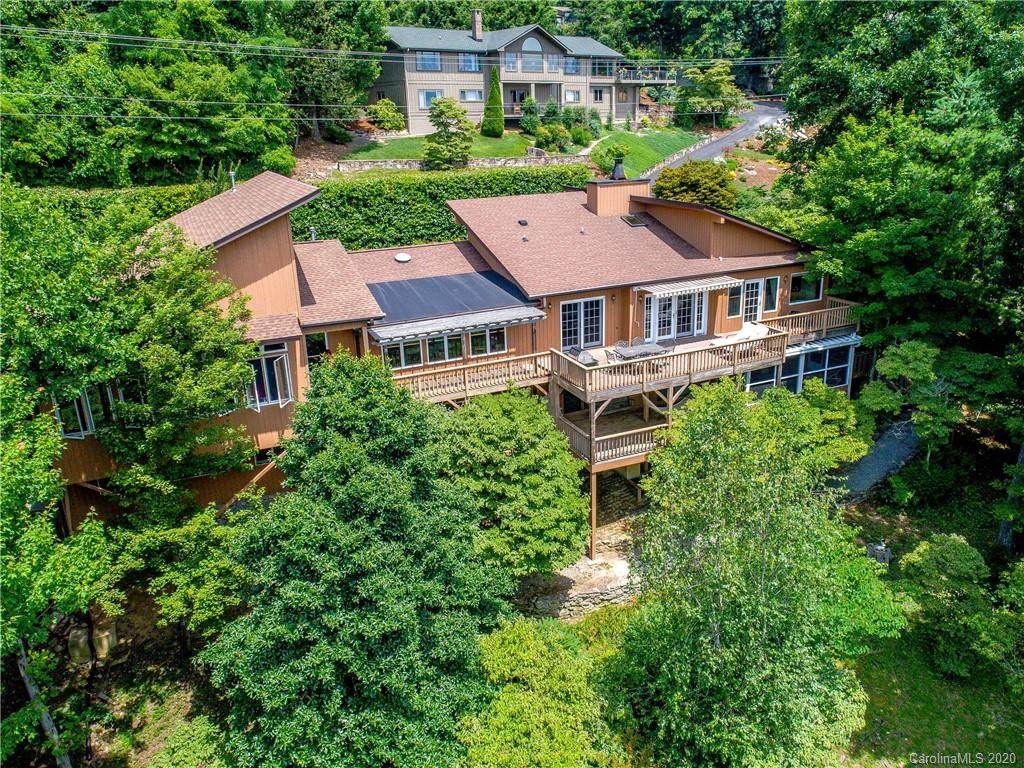 294 Roberts Drive - Photo 1