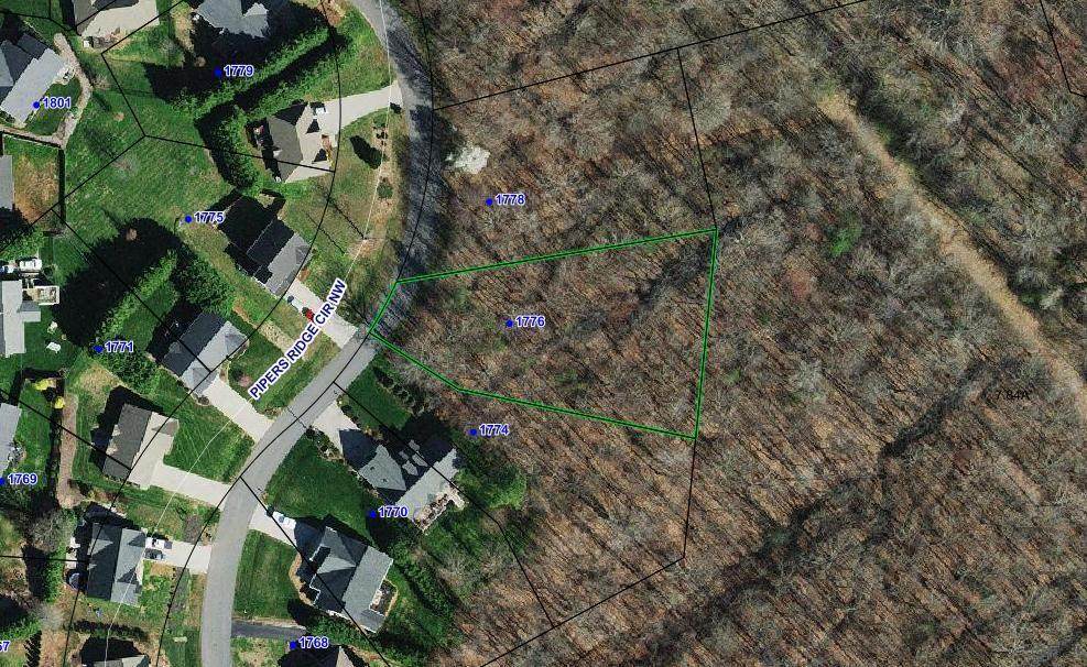 1776 Pipers Ridge Circle - Photo 1
