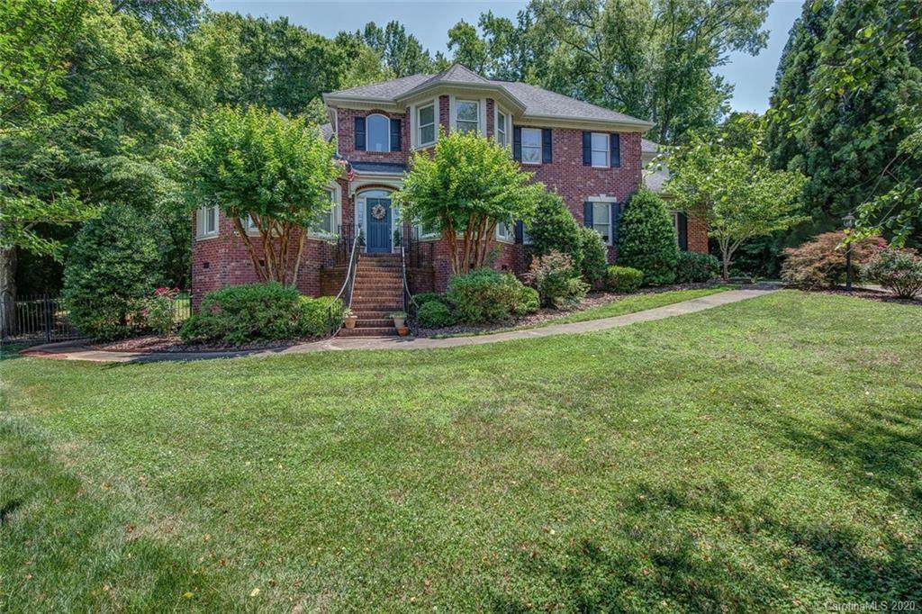 1008 Middleton Court - Photo 1