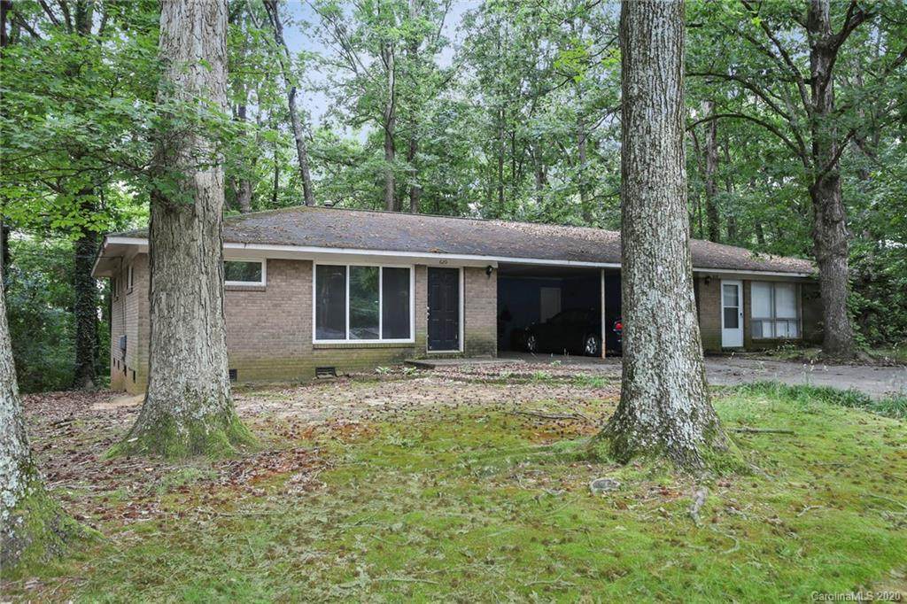 620 Blendwood Drive - Photo 1