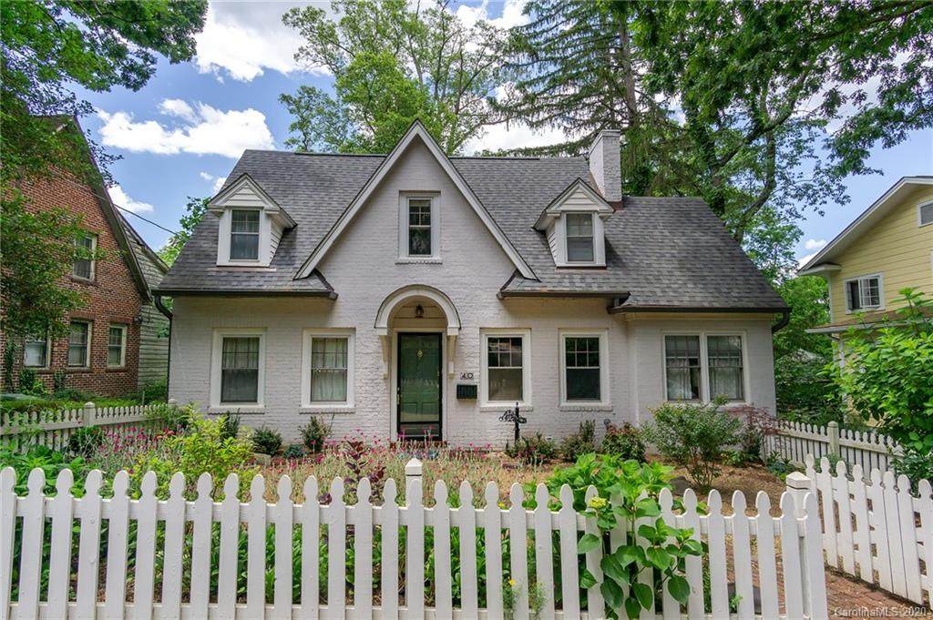 40 Woodvale Avenue - Photo 1