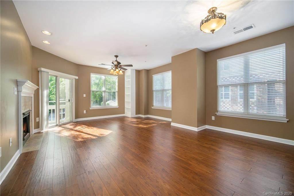 713 Northeast Drive - Photo 1