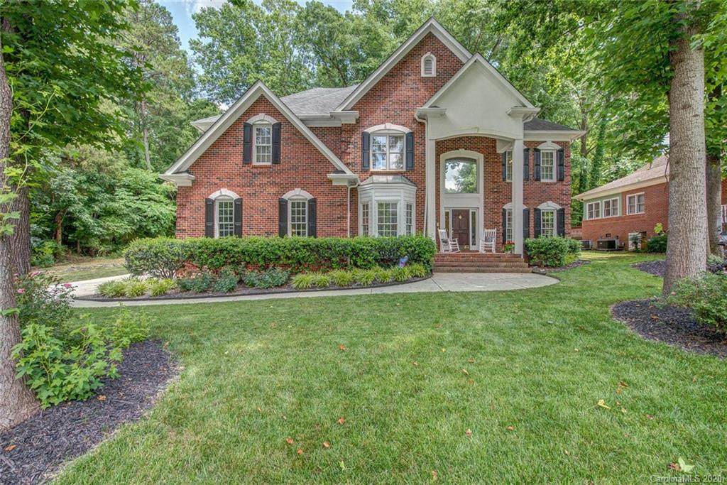 717 Hanna Woods Drive - Photo 1