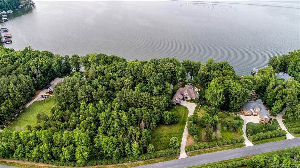 1194 Astoria Parkway - Photo 1