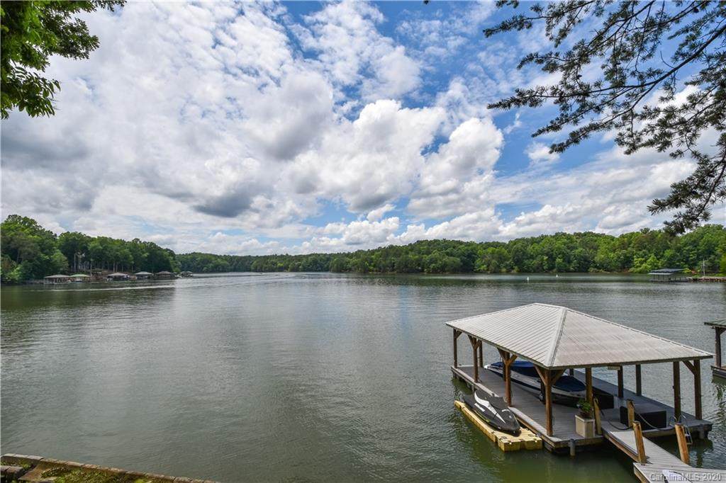 108 Deer Cove Lane - Photo 1