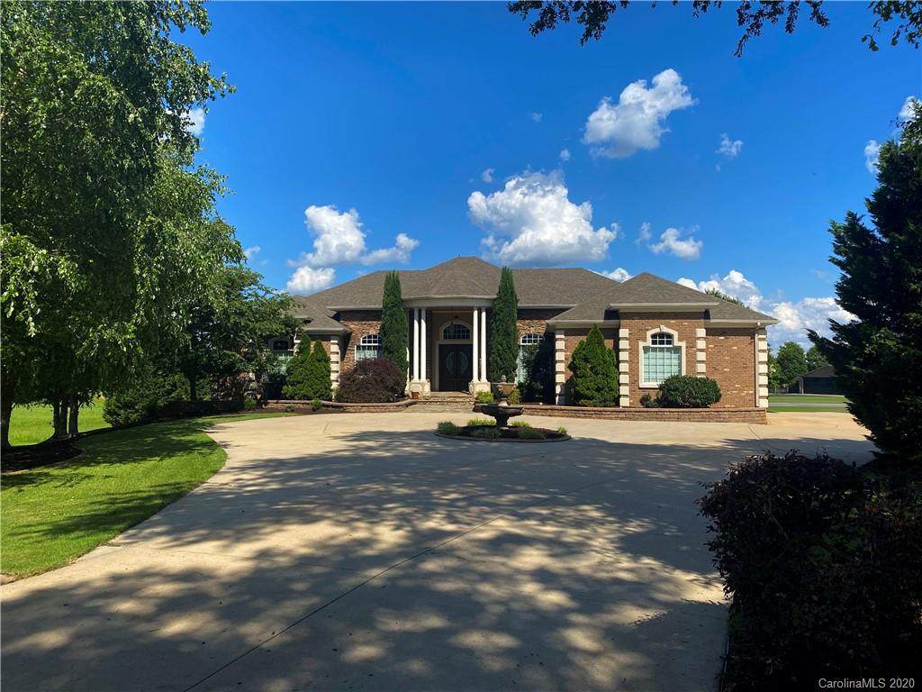 232 Vista Pointe Drive - Photo 1