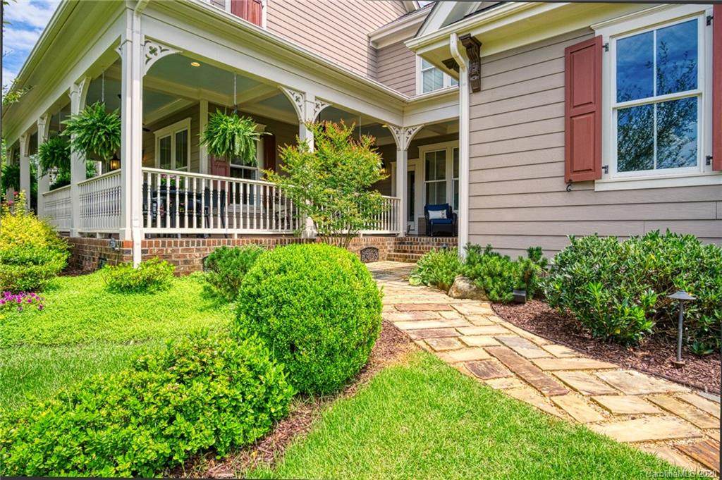 755 Harvest Pointe Drive - Photo 1