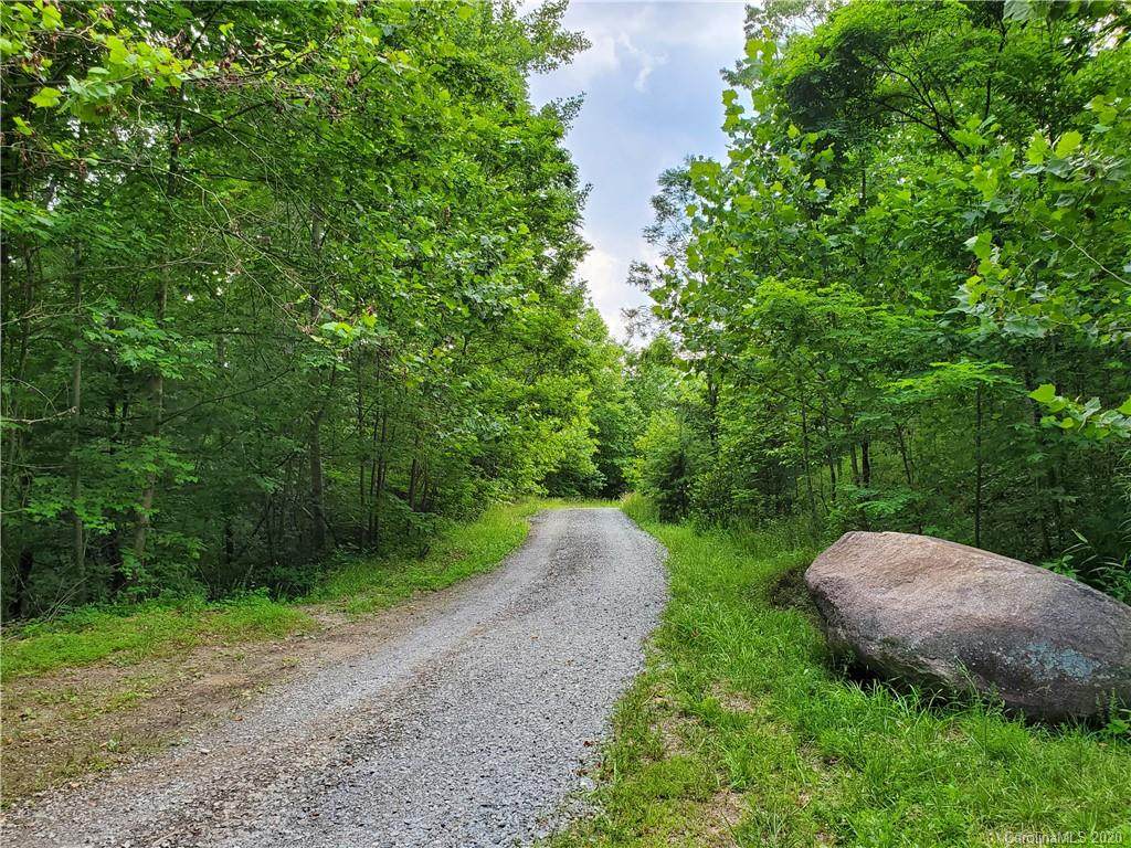 263 Parkway View Lane - Photo 1