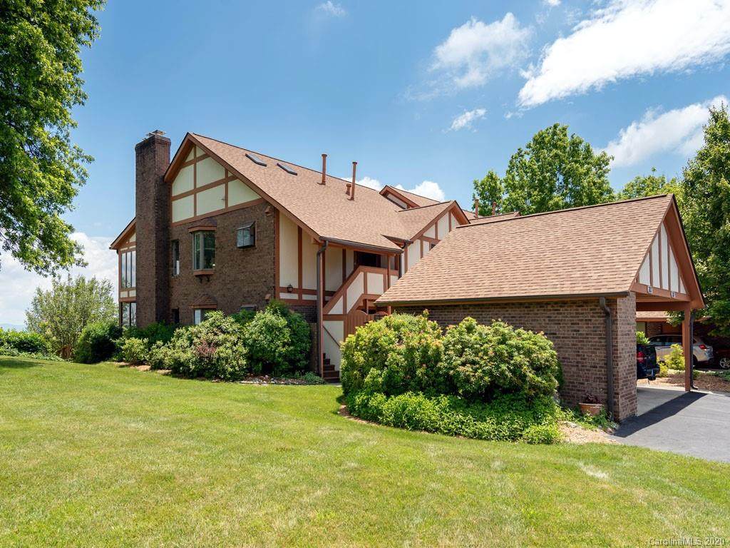 303 Fleetwood Plaza - Photo 1
