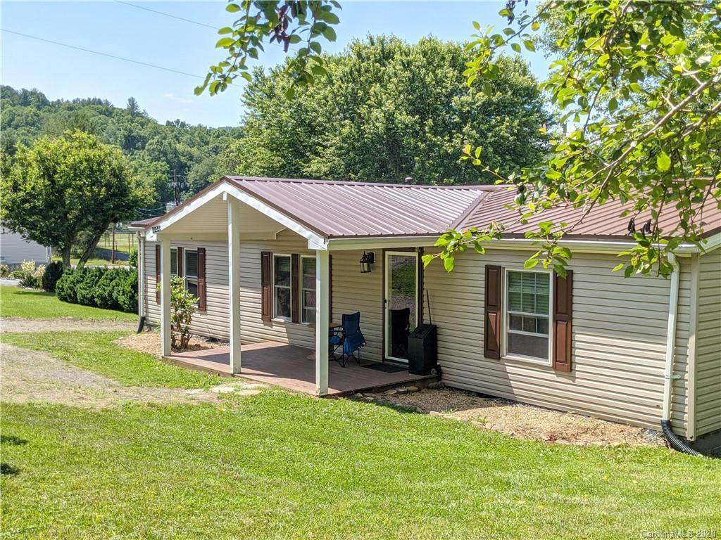 444 Mitchell Avenue - Photo 1