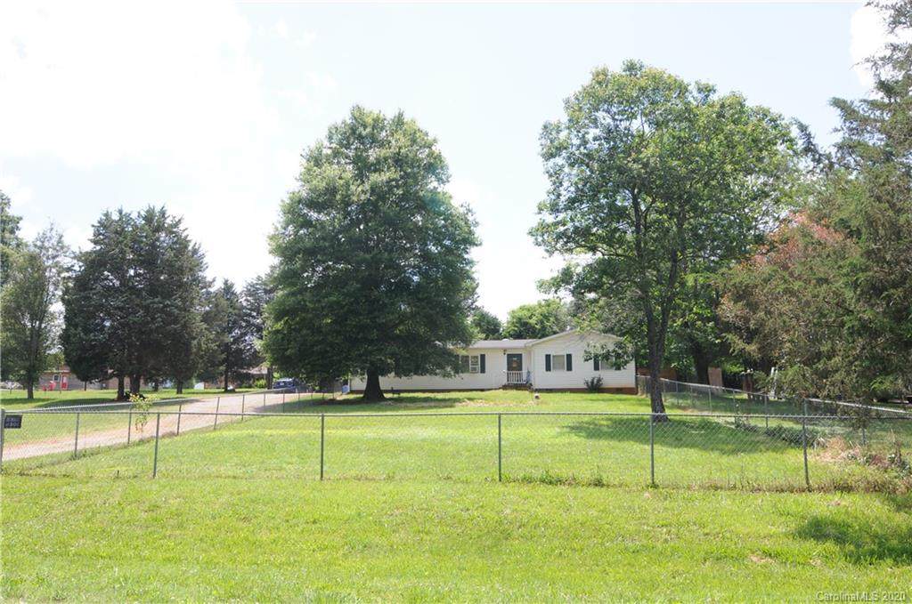 2519 Lincoln Park Street - Photo 1