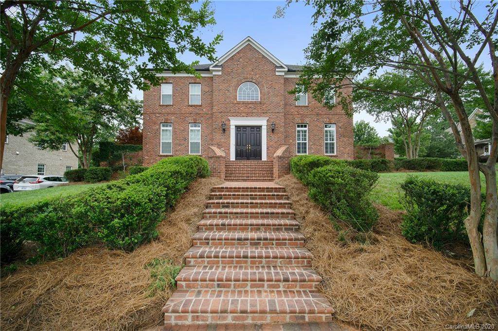524 Elizabeth Lee Drive - Photo 1