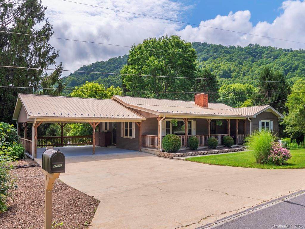 1031 Oakdale Road - Photo 1