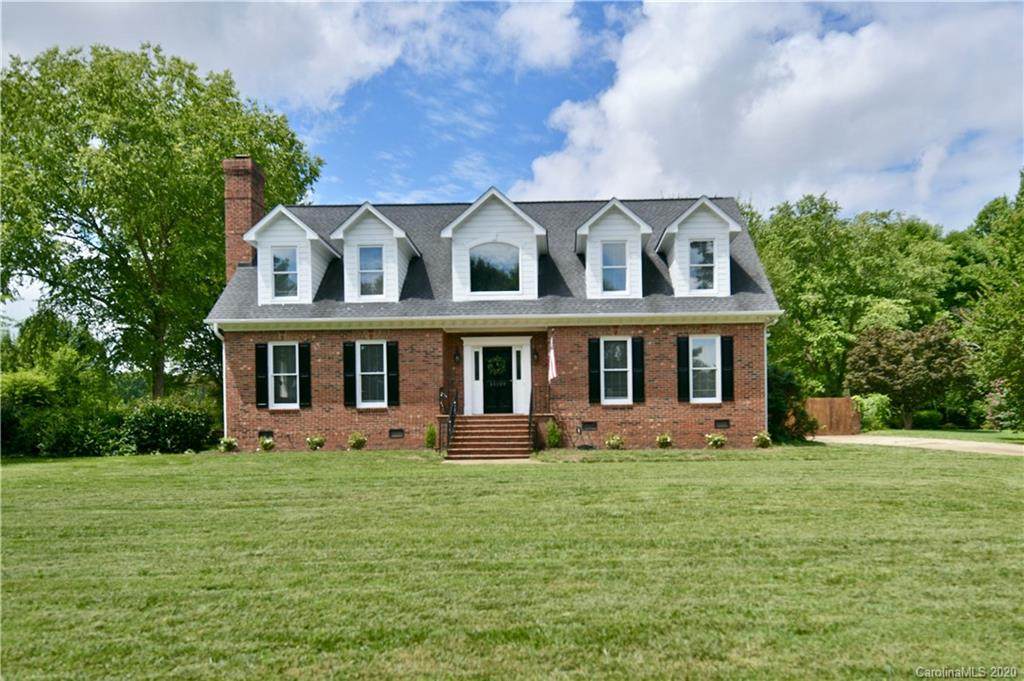 16109 Henry Lane - Photo 1