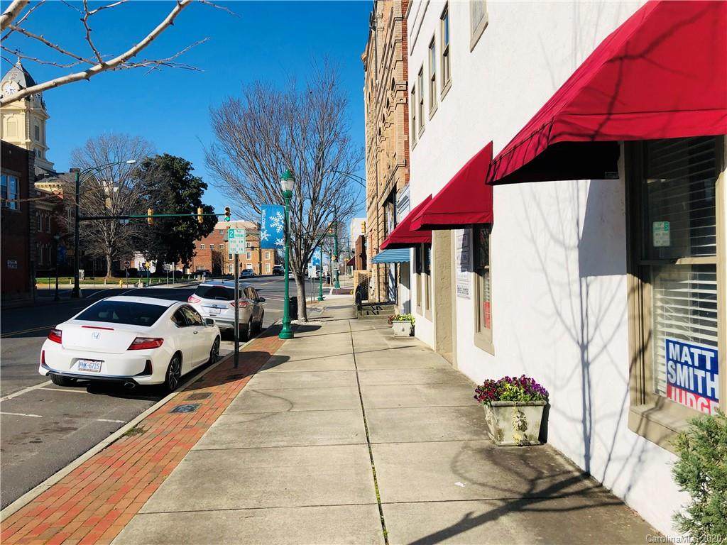 206 Hayne Street - Photo 1
