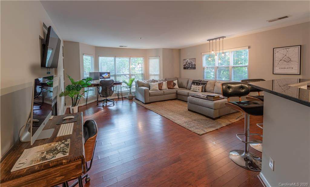 509 Graham Street - Photo 1