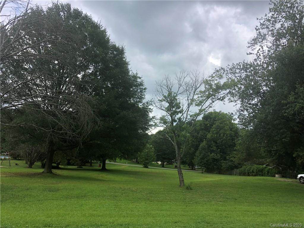 4004 Sharon Circle - Photo 1