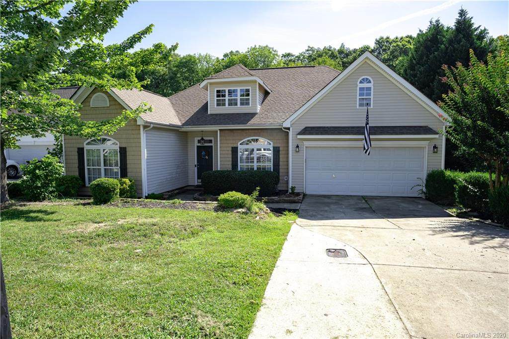 1007 Oakstone Drive - Photo 1