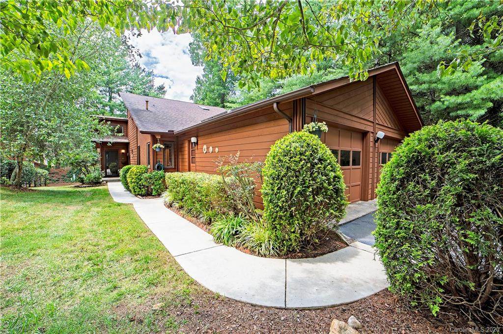 403 Woodfield Drive - Photo 1