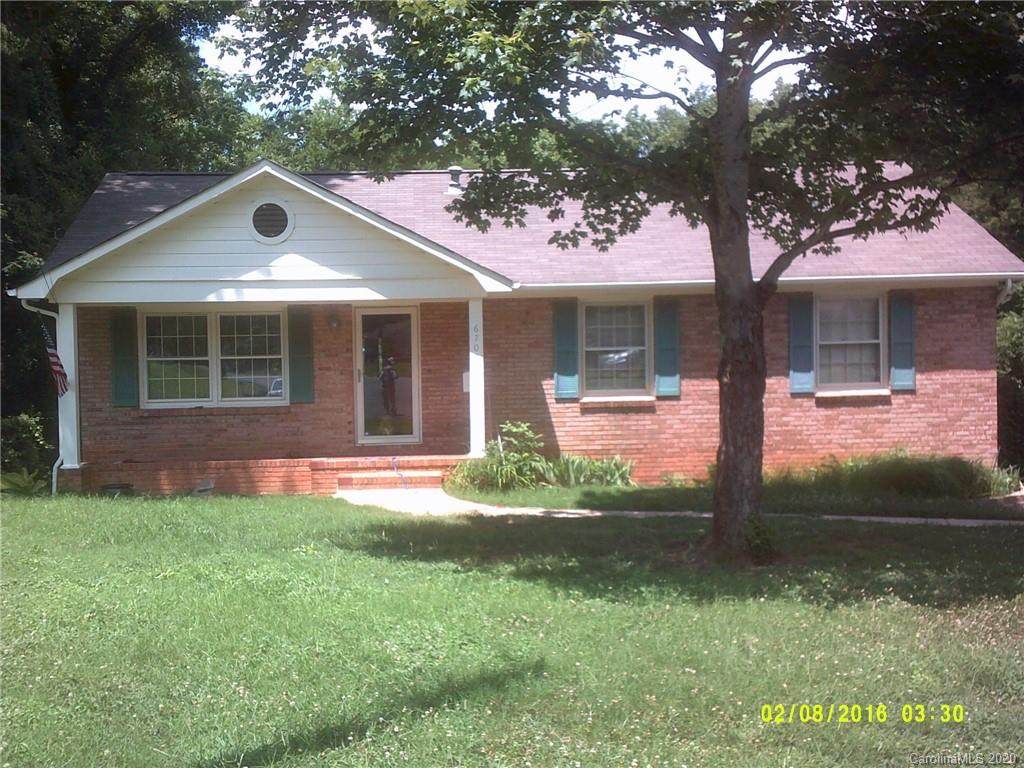 6700 Woodstock Drive - Photo 1