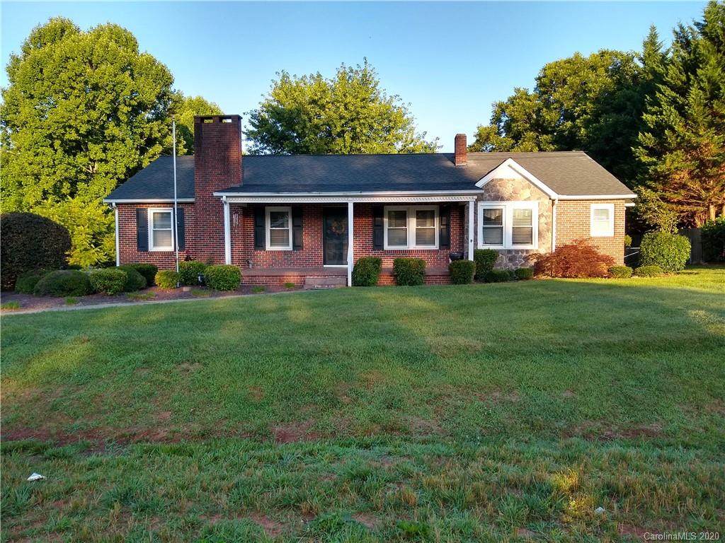 907 Sparta Road - Photo 1