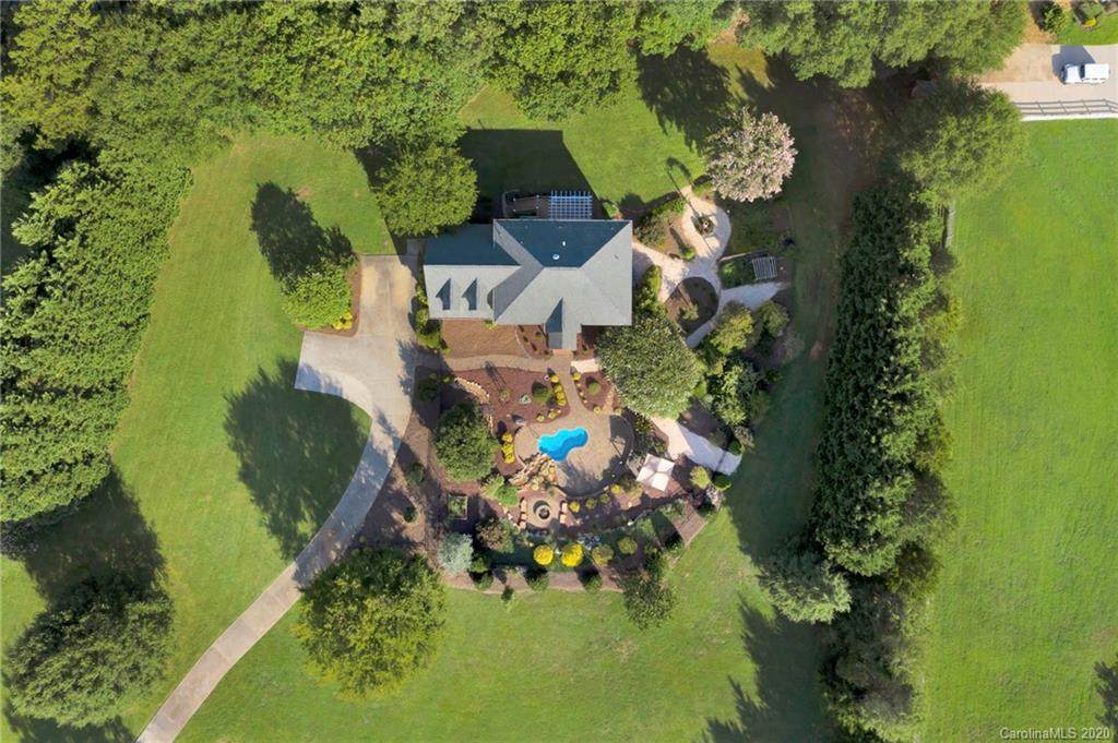 8866 Collins Road - Photo 1
