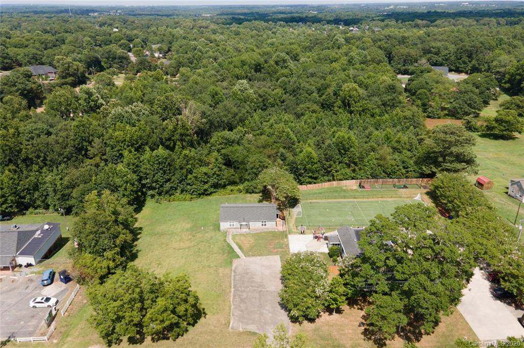 1462 Dobys Bridge Road - Photo 1