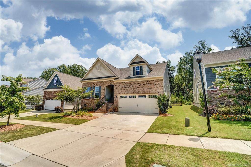 2377 Talon Point Circle - Photo 1