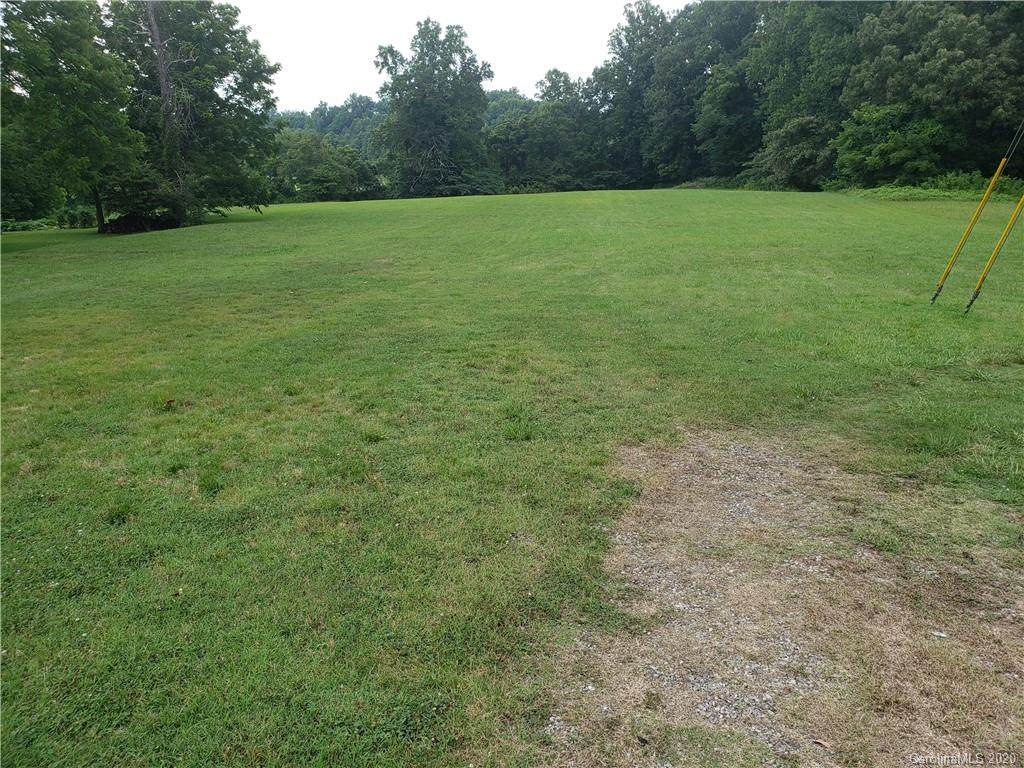 000 Hickory Highway - Photo 1
