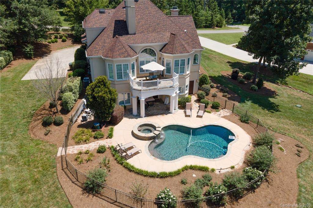 303 Forest Bay Court - Photo 1
