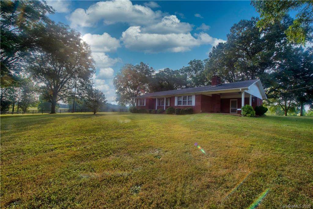 2083 Collinsville Road - Photo 1