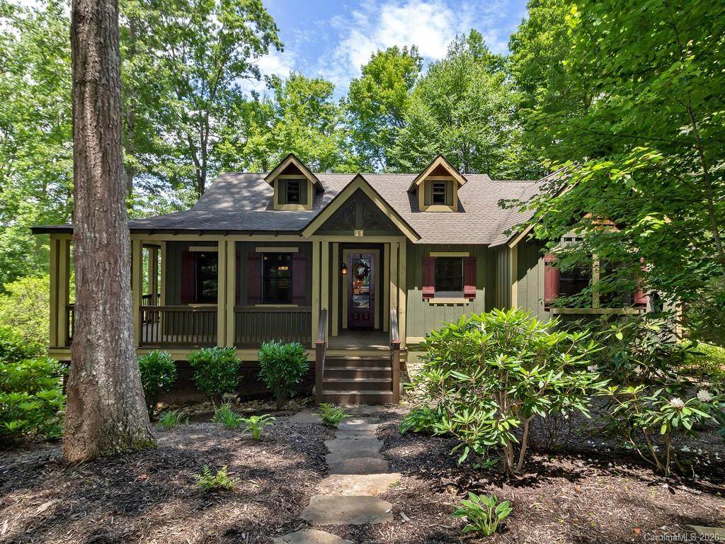 325 Hedgewood Drive - Photo 1