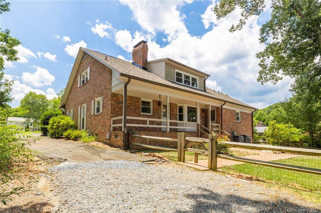 417 Park Ridge Road - Photo 1