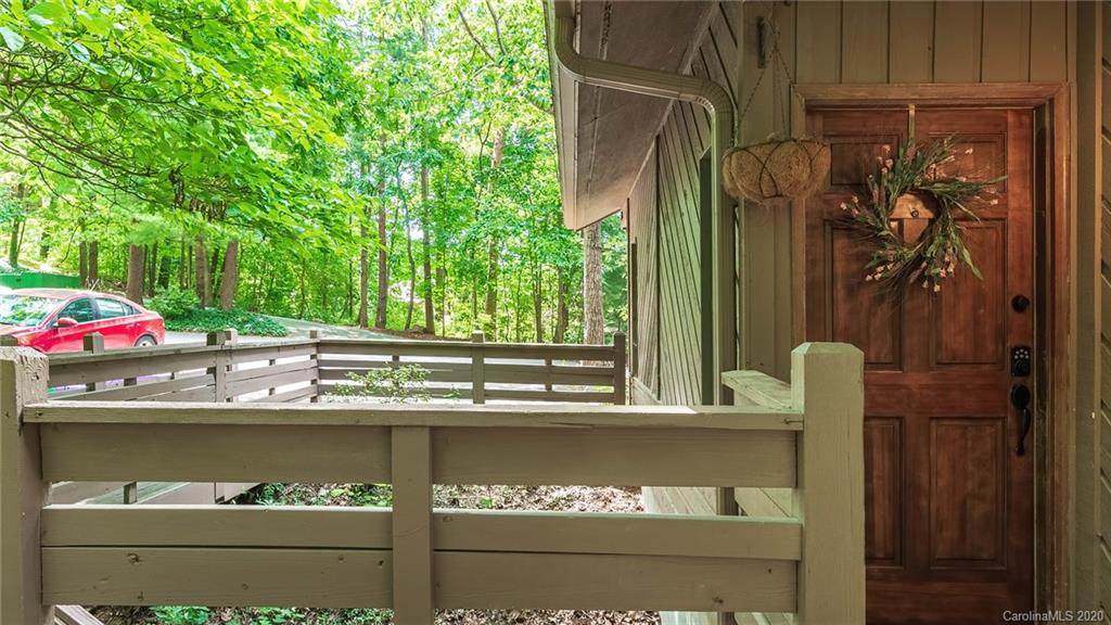 305 Piney Mountain Drive - Photo 1