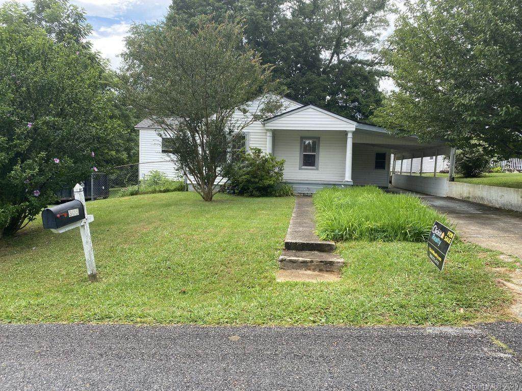 305 Oakdale Road - Photo 1