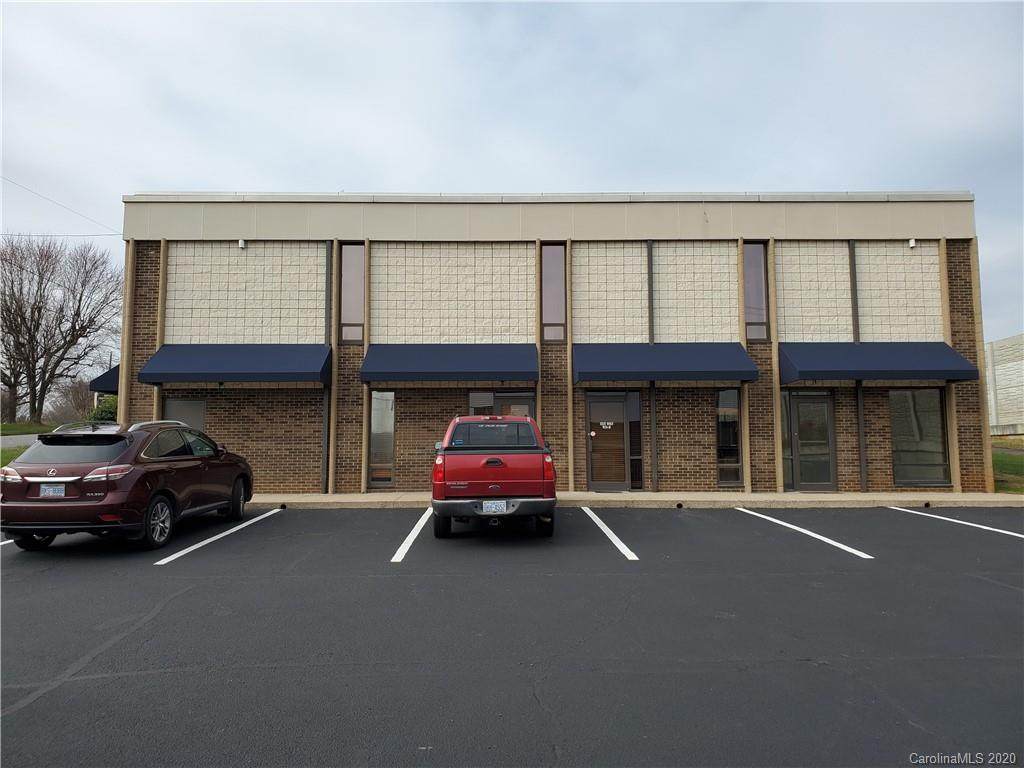 925 Thomas Street - Photo 1