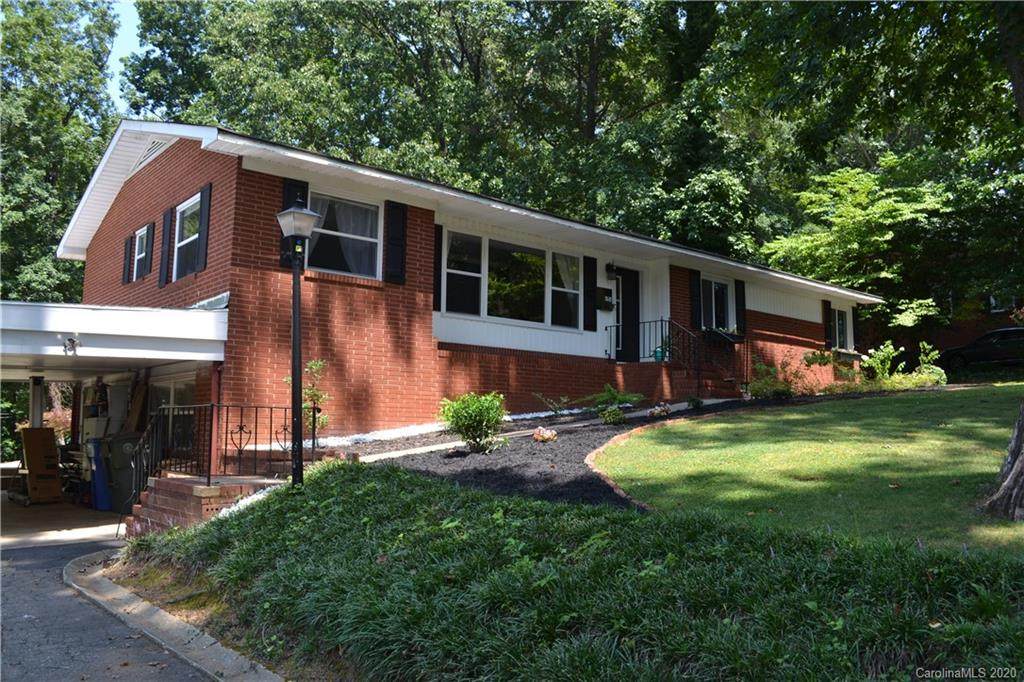 781 Pinewood Circle - Photo 1