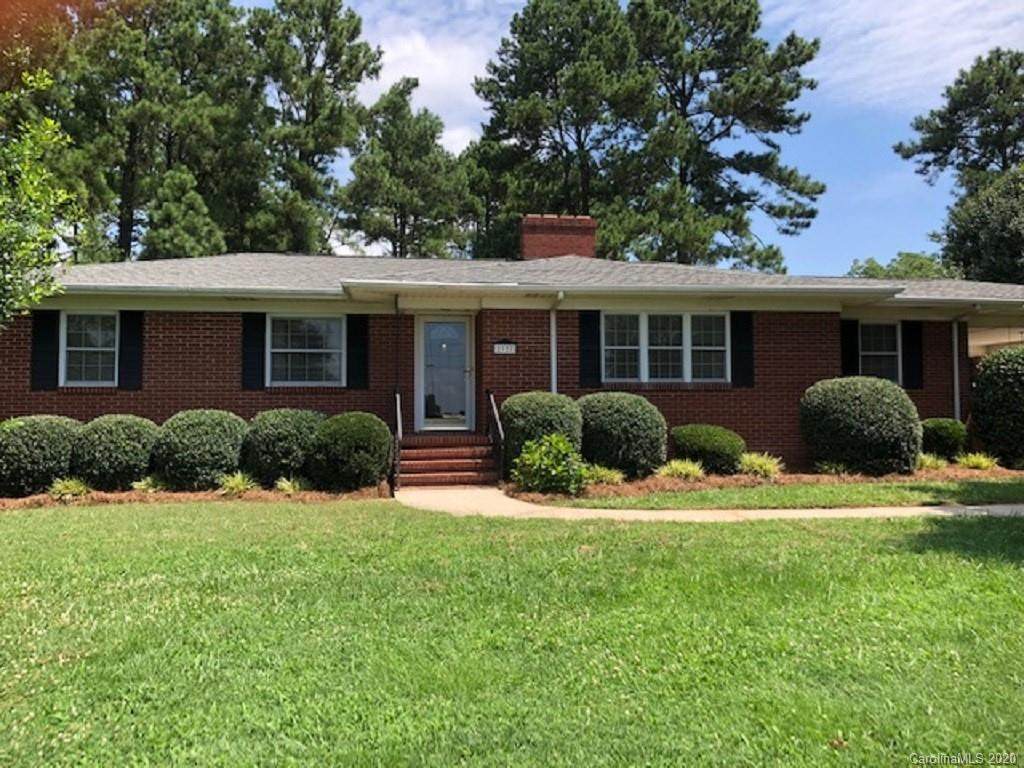2327 Main Street - Photo 1