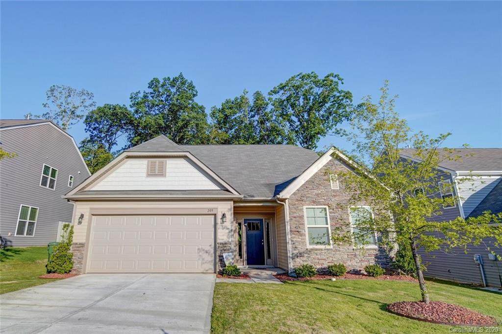 209 Kingston Drive - Photo 1