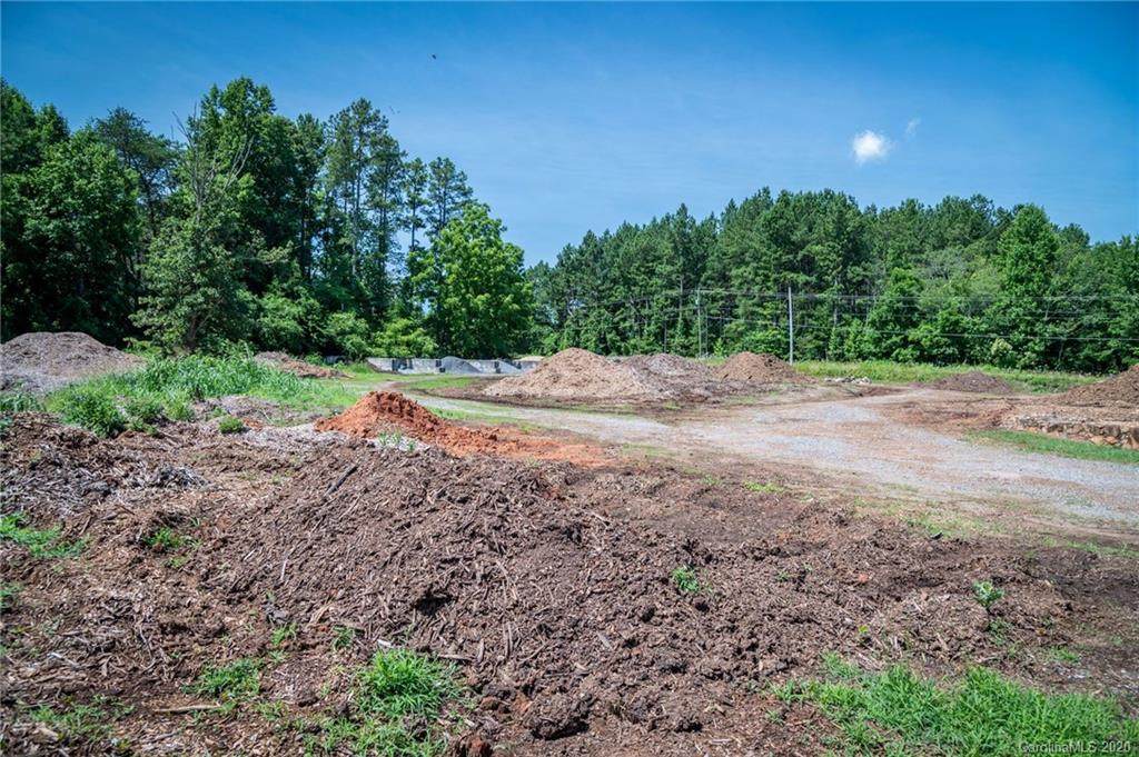 106 Deer Meadows Lane - Photo 1