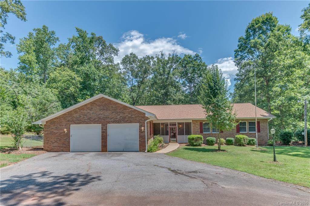 500 White Oak Lane - Photo 1