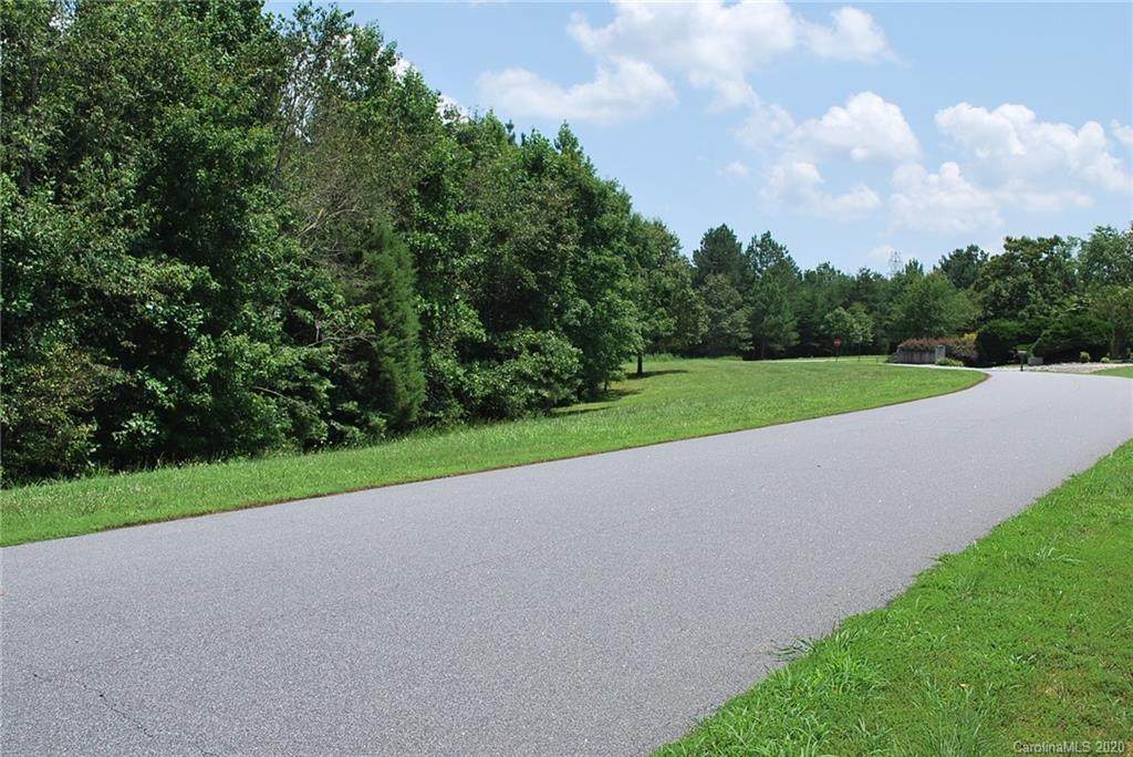 120 Beacon Ridge Drive - Photo 1