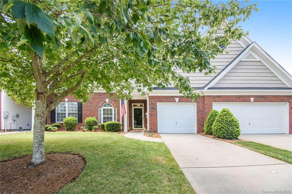 6129 Meadow Glen Lane - Photo 1