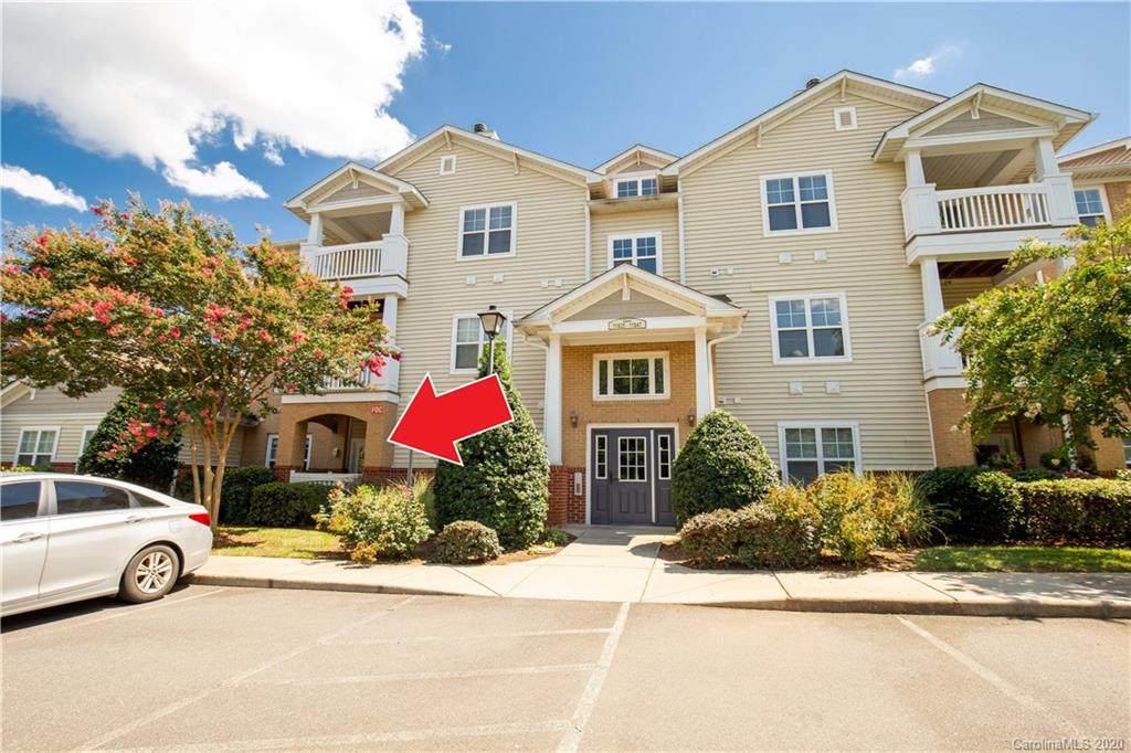 11825 Ridgeway Park Drive - Photo 1