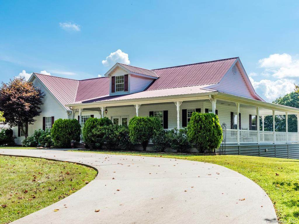 151 Woodson Drive - Photo 1