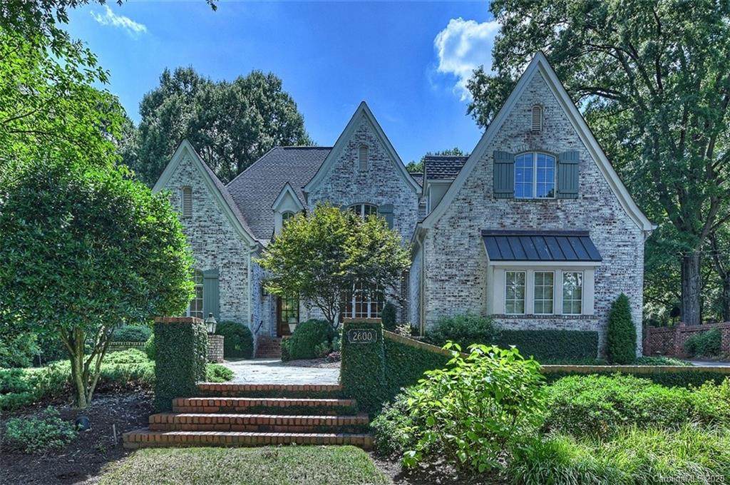 2600 Tanglewood Lane - Photo 1