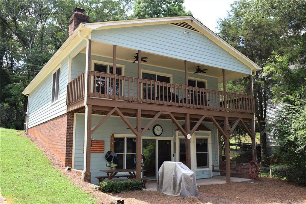 3496 Pinehaven Drive - Photo 1