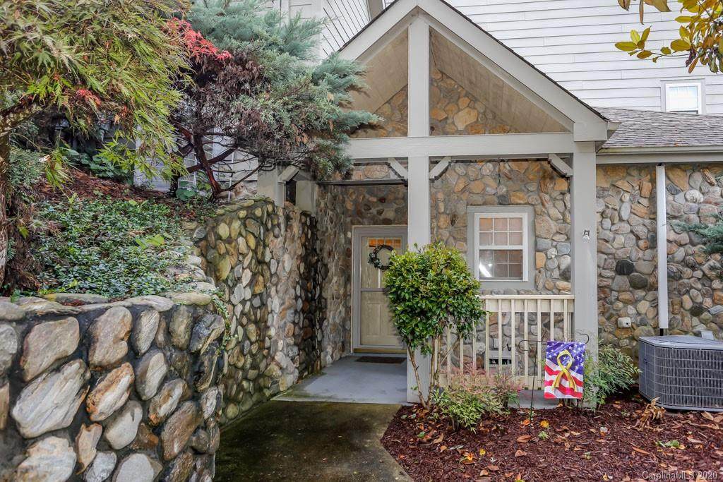 162 Stonecrest Court - Photo 1
